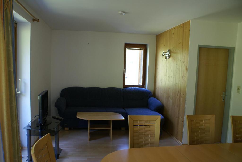 Haus Im Turm Apartman Bad Kleinkirchheim Szoba fotó
